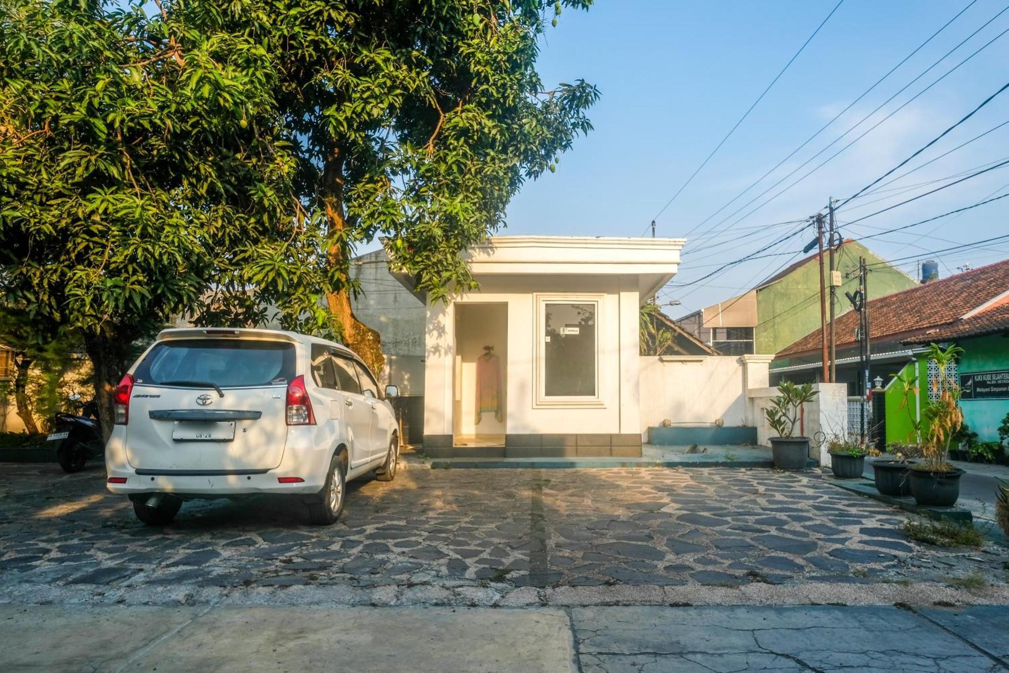 Urbanview Omah Pari Boutique Hotel Yogyakarta Exterior photo